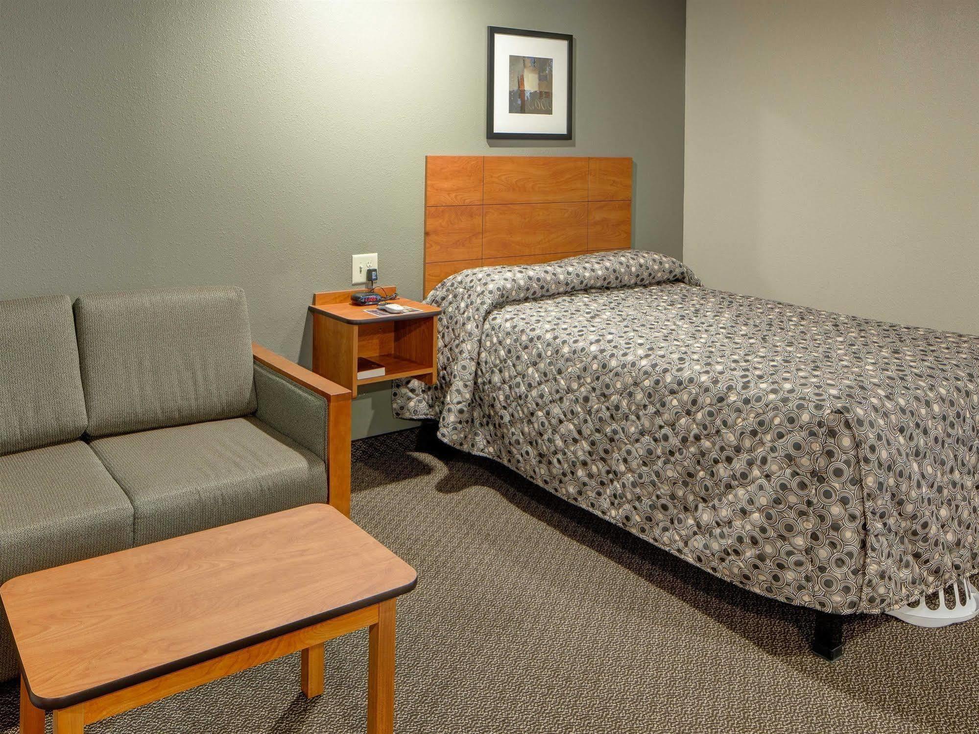 Suburban Studios Huntsville University Area Екстер'єр фото